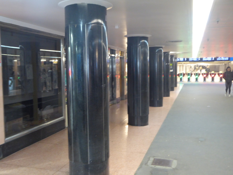 Black marble pillars in Campbell Arcade